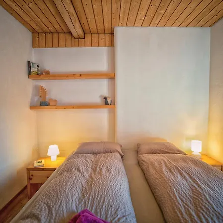 Chasa Gisep Apartment *